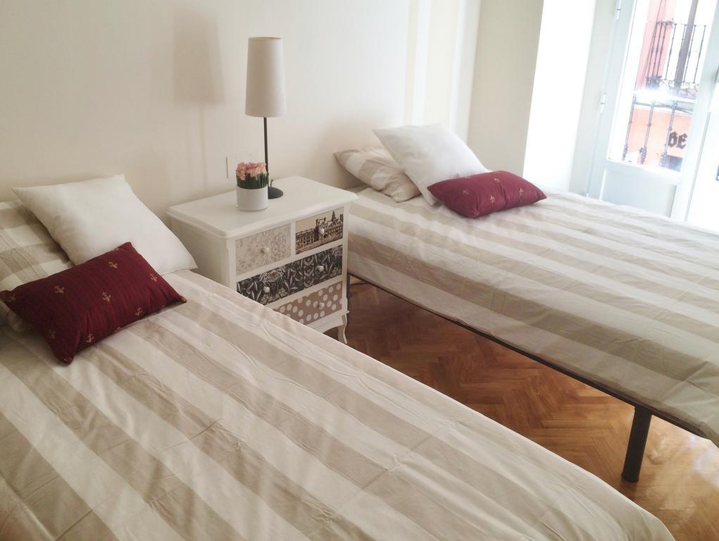 Almaden Apartment Madrid Luaran gambar